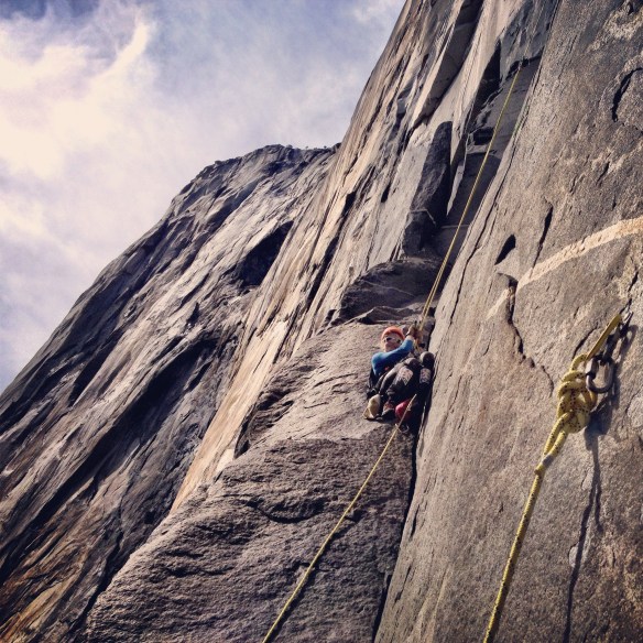 Vanessa au quatrième jour de grimpe. On commence à se rapprocher du sommet...